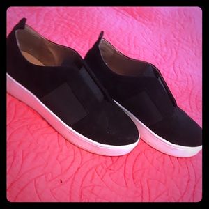 Steve Madden Laceless Athleisure Sneakers. Sz 7.